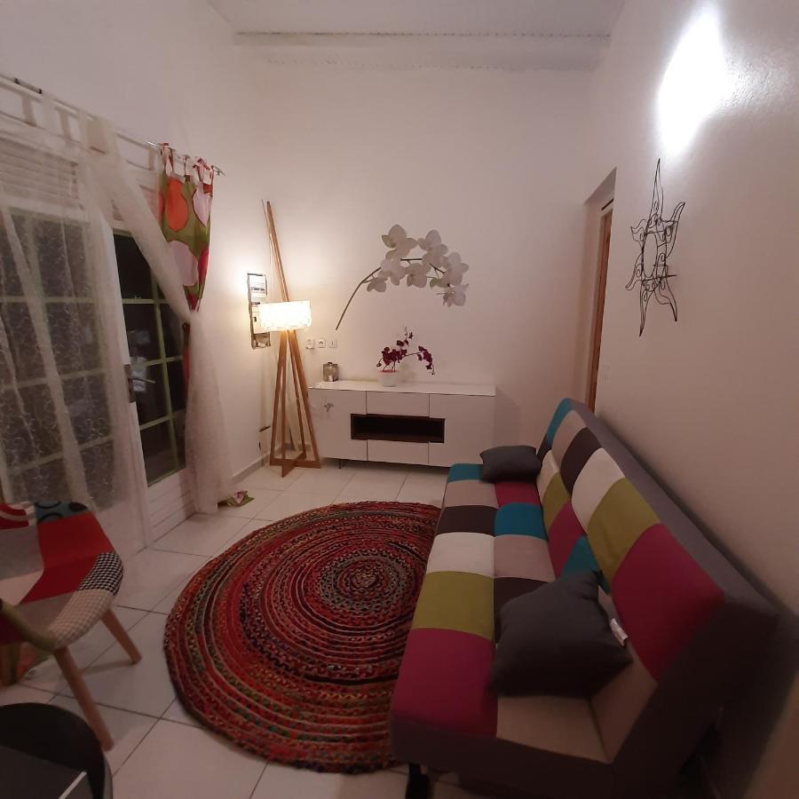 Charmant Bungalow Du Moule Villa Le Moule Buitenkant foto
